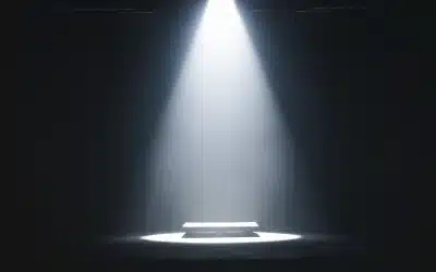 Public Speaking in the Spotlight: How to Overcome Fear and Build Confidence